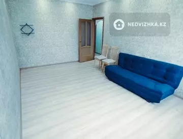 1-комнатная квартира, этаж 4 из 5, 42 м², На длительный срок