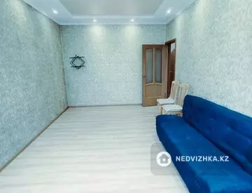 1-комнатная квартира, этаж 4 из 5, 42 м², На длительный срок