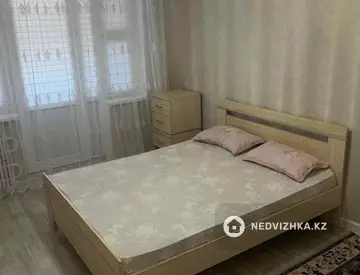 3-комнатная квартира, этаж 5 из 5, 70 м², Посуточно