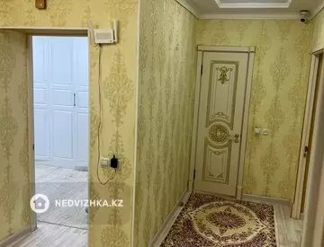 5-комнатная квартира, этаж 2 из 4, 140 м²