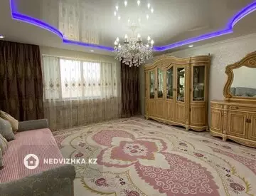 5-комнатная квартира, этаж 2 из 4, 140 м²