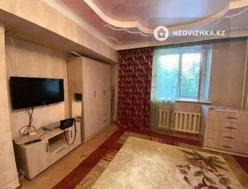1-комнатная квартира, этаж 1 из 5, 33 м²