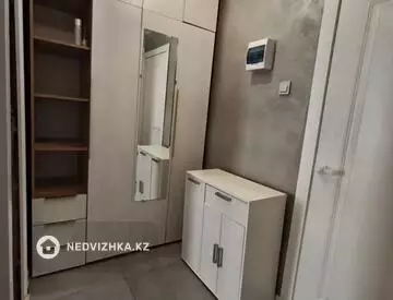 1-комнатная квартира, этаж 3 из 5, 46 м²