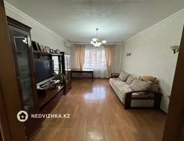 3-комнатная квартира, этаж 9 из 9, 90 м²