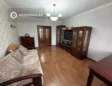 3-комнатная квартира, этаж 9 из 9, 90 м²