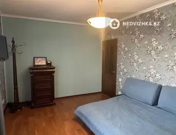 3-комнатная квартира, этаж 9 из 9, 90 м²