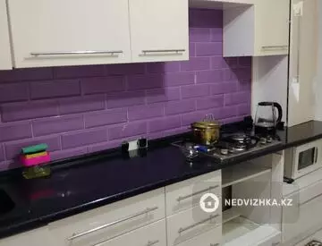 1-комнатная квартира, этаж 3 из 5, 33 м²