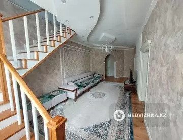 6-комнатный дом, 10 соток, 175 м²