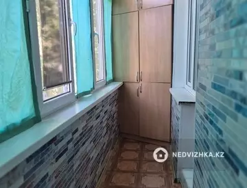 2-комнатная квартира, этаж 2 из 5, 58 м², На длительный срок
