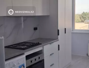 1-комнатная квартира, этаж 6 из 10, 36 м²