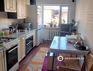 4-комнатная часть дома, 10 соток, 90 м²