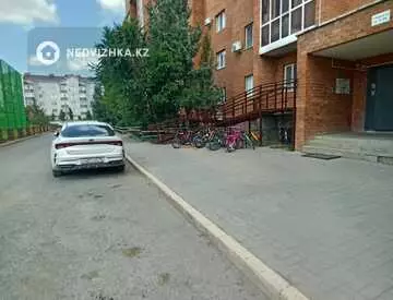 2-комнатная квартира, этаж 1 из 6, 55 м², На длительный срок