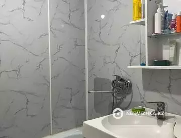 3-комнатная квартира, этаж 7 из 9, 63 м²