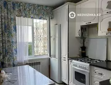 3-комнатная квартира, этаж 7 из 9, 63 м²