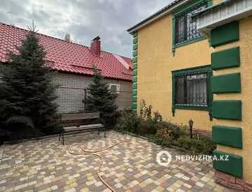 5-комнатный дом, 7 соток, 291 м²