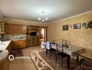 5-комнатный дом, 7 соток, 291 м²