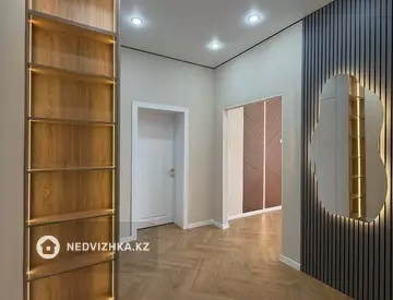 2-комнатная квартира, этаж 6 из 7, 60 м², Посуточно