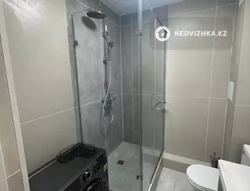 2-комнатная квартира, этаж 1 из 7, 52 м², На длительный срок