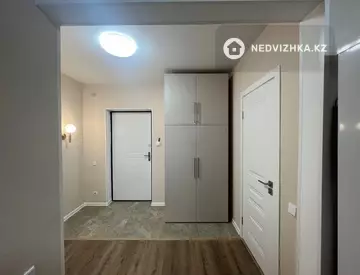 2-комнатная квартира, этаж 1 из 7, 52 м², На длительный срок
