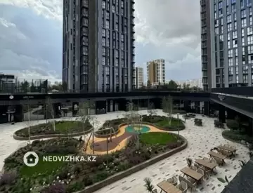 3-комнатная квартира, этаж 22 из 35, 82 м²