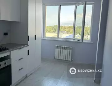 1-комнатная квартира, этаж 6 из 10, 36 м²