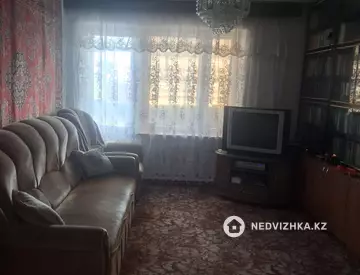 3-комнатная квартира, этаж 3 из 5, 61 м²
