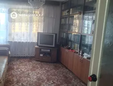 3-комнатная квартира, этаж 3 из 5, 61 м²