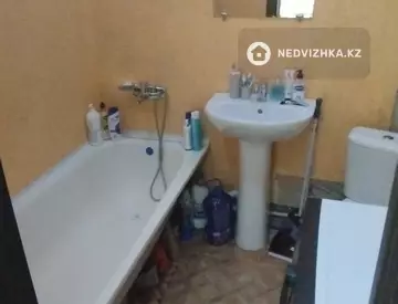 1-комнатная квартира, этаж 3 из 3, 34 м²