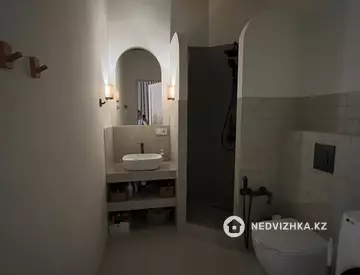 1-комнатная квартира, этаж 1 из 9, 33 м²