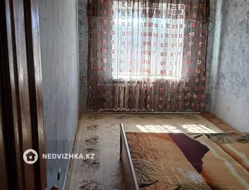 2-комнатная квартира, этаж 4 из 5, 50 м²