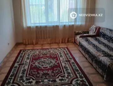 2-комнатная квартира, этаж 4 из 5, 50 м²