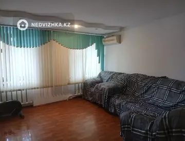 3-комнатная квартира, этаж 2 из 5, 84 м²