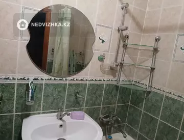 3-комнатная квартира, этаж 2 из 5, 84 м²