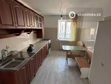 2-комнатная квартира, этаж 6 из 9, 58 м², На длительный срок