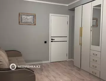 3-комнатная квартира, этаж 2 из 5, 80 м²