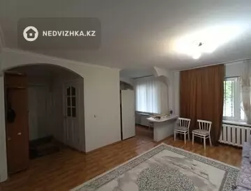 3-комнатная квартира, этаж 1 из 5, 57 м²