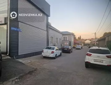 5-комнатный дом, 1 соток, 180 м², На длительный срок