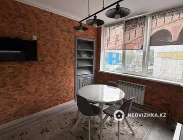 2-комнатная квартира, этаж 2 из 6, 61 м²