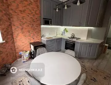 2-комнатная квартира, этаж 2 из 6, 61 м²