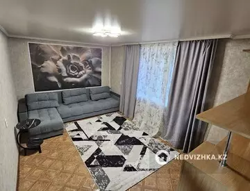 2-комнатная квартира, этаж 1 из 9, 52 м², Посуточно