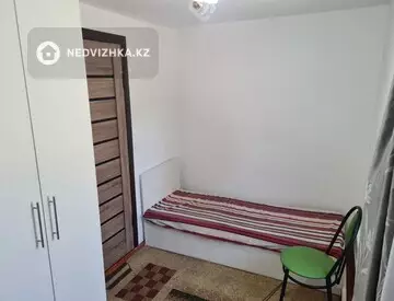 3-комнатная часть дома, 6 соток, 54 м², На длительный срок