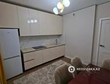 1-комнатная квартира, этаж 14 из 16, 38 м², На длительный срок