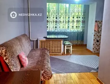 1-комнатная квартира, этаж 3 из 9, 40 м², Посуточно