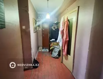 3-комнатная квартира, этаж 5 из 35, 72 м²