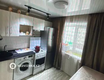 1-комнатная квартира, этаж 4 из 5, 33 м², По часам