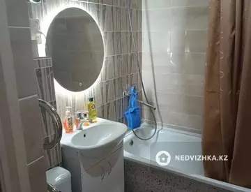 1-комнатная квартира, этаж 4 из 5, 33 м², По часам