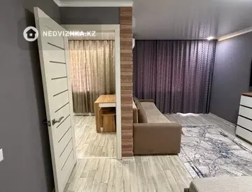 1-комнатная квартира, этаж 4 из 5, 33 м², По часам
