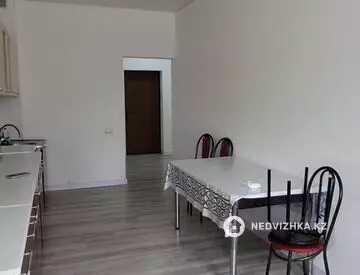 2-комнатная квартира, этаж 1 из 1, 67 м²