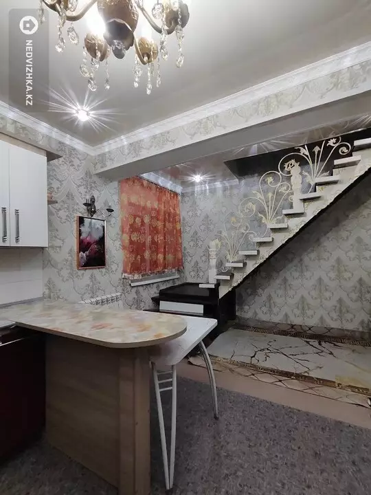 160 м², 5-комнатная часть дома, 6 соток, 160 м², изображение - 1