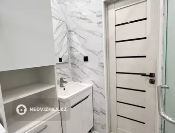 1-комнатная квартира, этаж 3 из 3, 27 м²